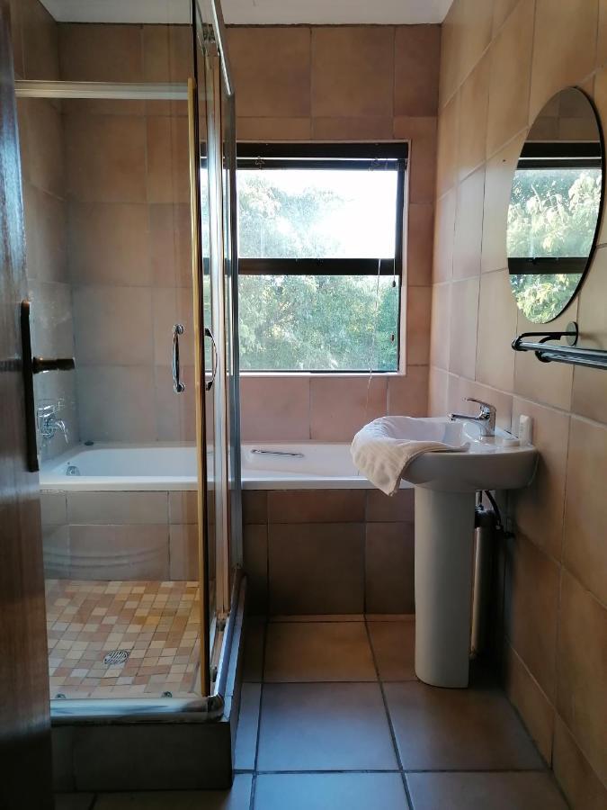 De Akker Guest House Bloemfontein Exterior foto